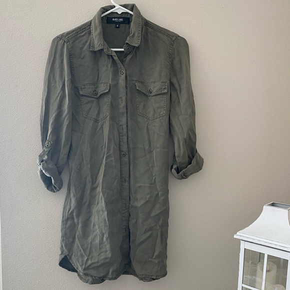 Army Green Button-up Tunic (fall must have! 🍁) - Picture 3 of 7